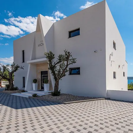 Villa Michelle - Infinity