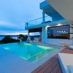 Michelle - Infinity Villa